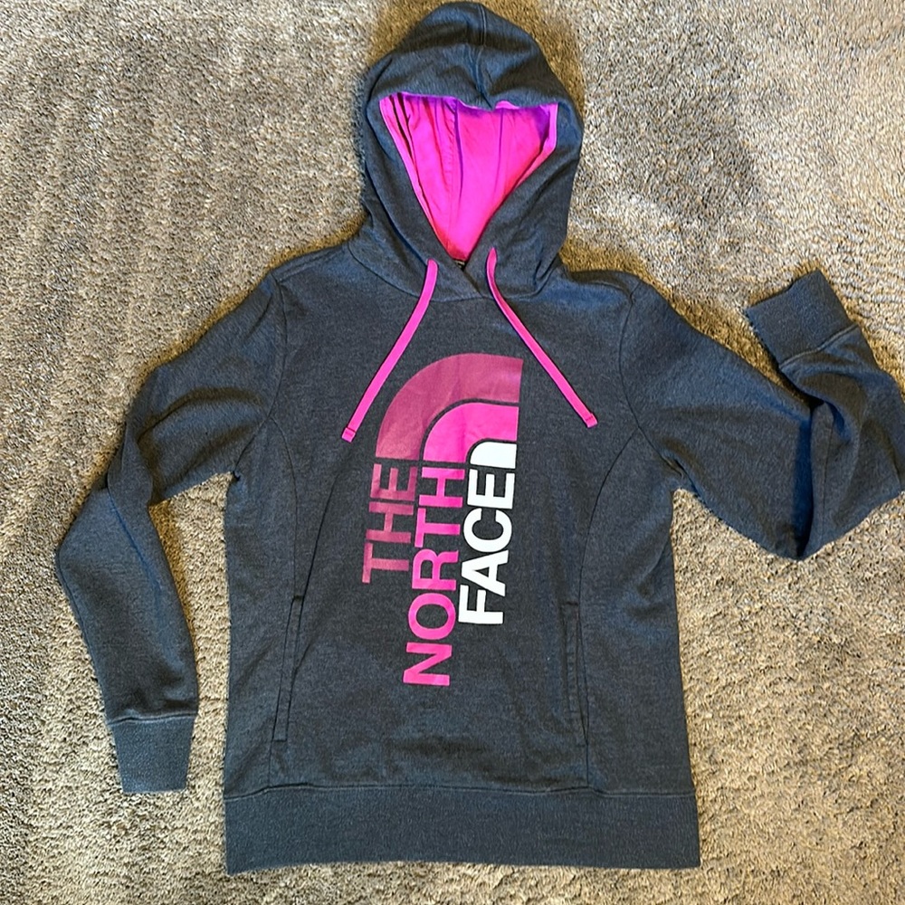 EUC Women’s size M, The North Face grey hoodie with pink details